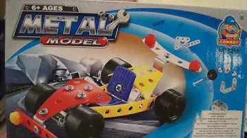 Конструктор Metal Model из магазина Магнит. Облом ... Двухколесный гоночный болид ;))